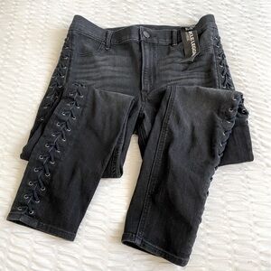 NWT Express ankle legging size 10R cross tie detailing on sides black distressed